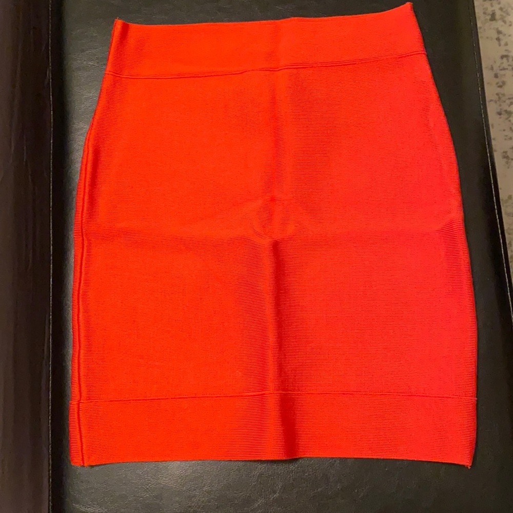 Bcbgmaxazria bandage skirt xs